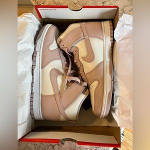 Nike Dunk High Pink Oxford